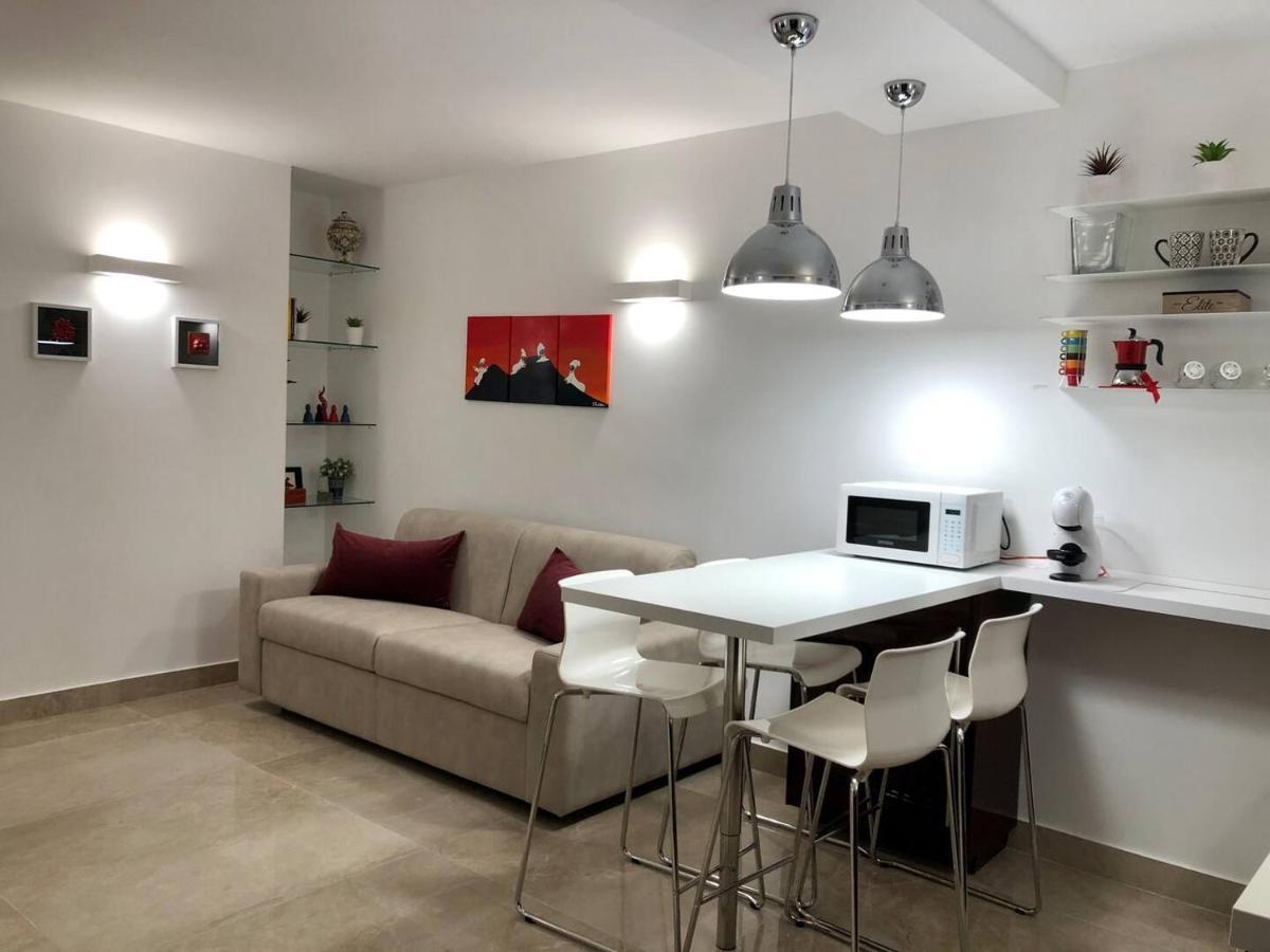 Rosso Partenopeo Suite Naples Extérieur photo